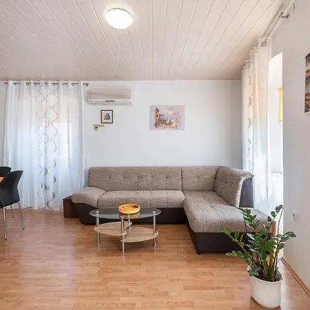 Old Town Promenade Flat Apartman *