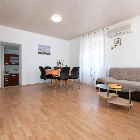 Apartman Old Town Promenade Flat Fazana