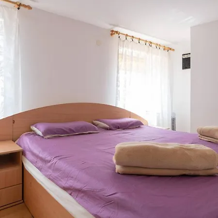 Old Town Promenade Flat Apartman *